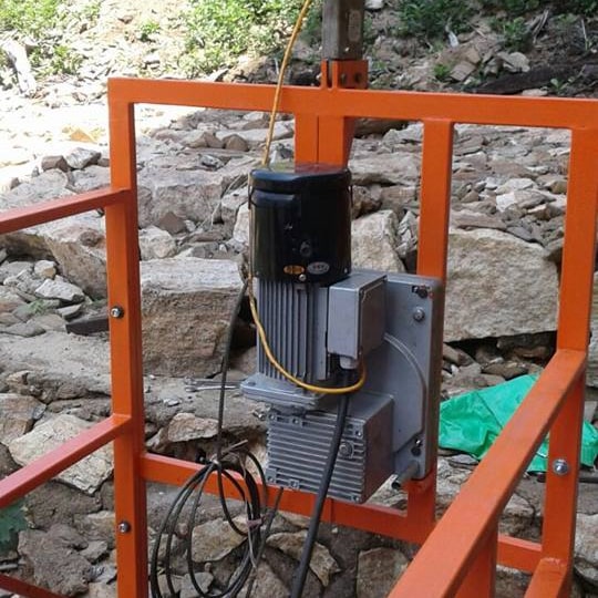 hoist motor.jpg